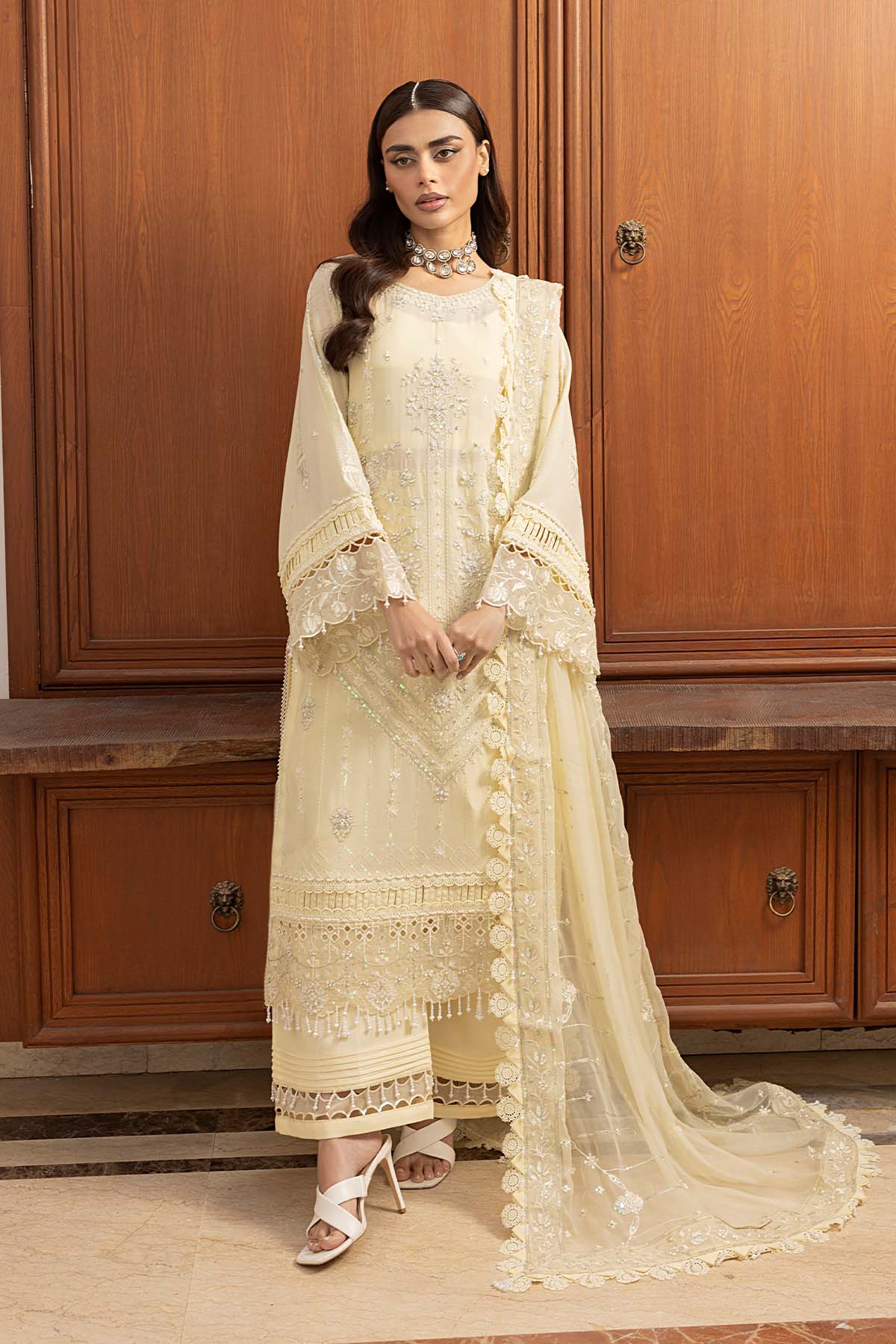 Raeesa Premium | Ivory Muse | HS - 37