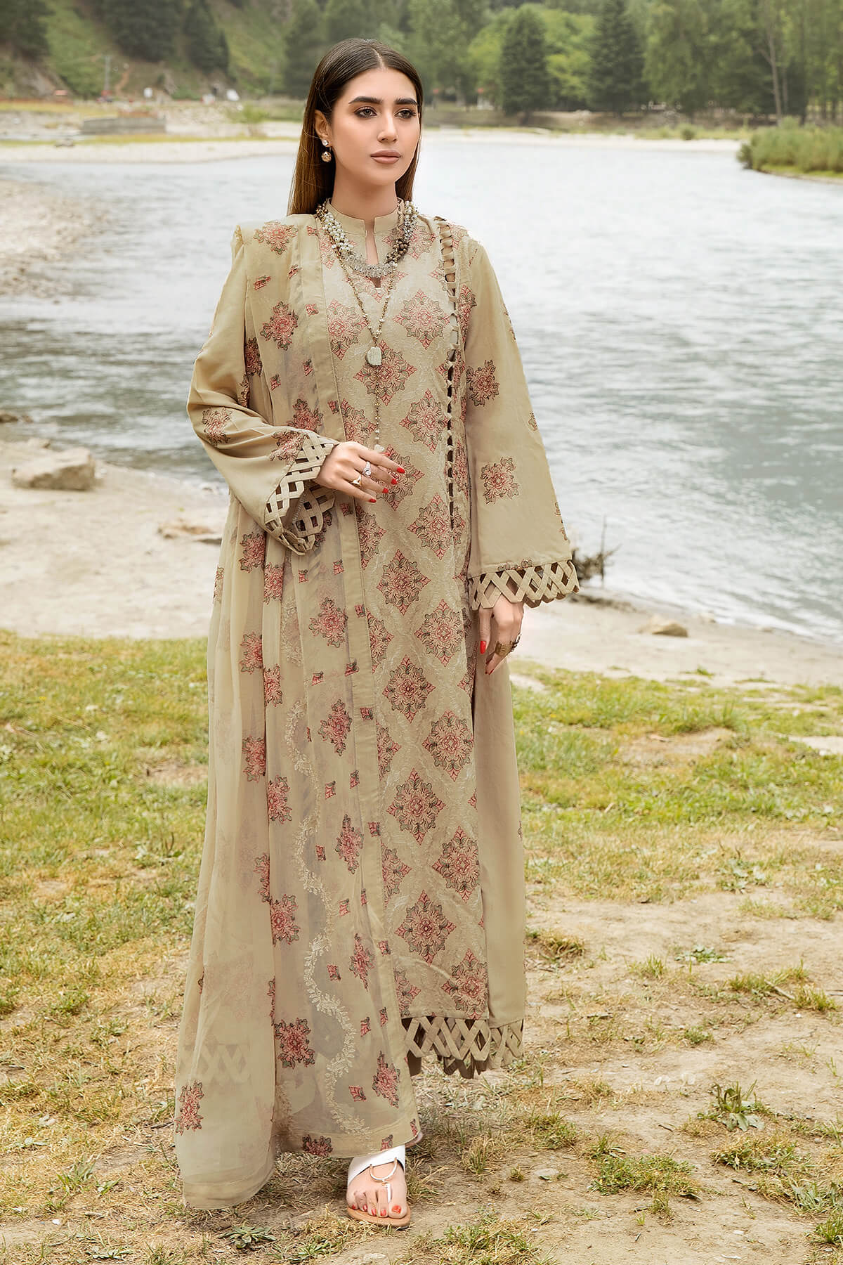 Raeesa Premium | Barbina KRS - 82